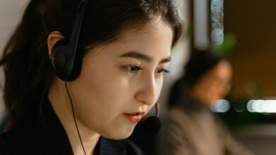 corporate tech support hotline