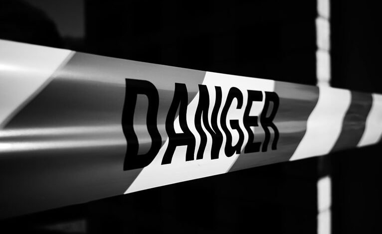 risk summary and alerts